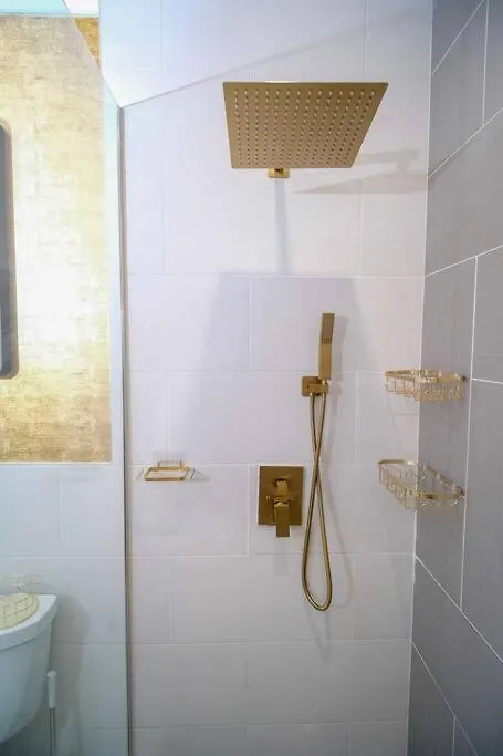 Royalty Suites Kingston Appartamento